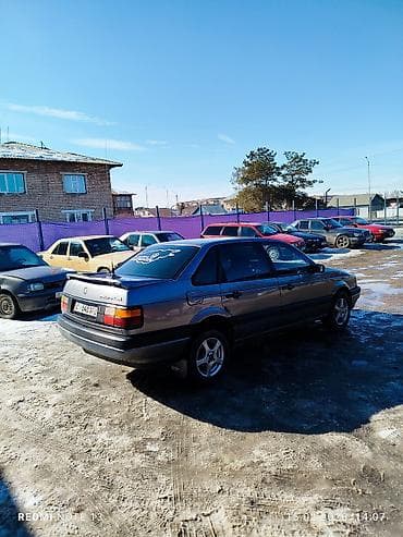 subaru 2: Volkswagen Passat: 1990 г., 1.8 л, Седан — 10