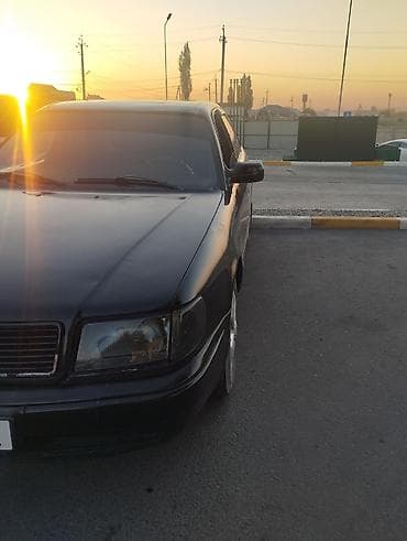 Унаа: Audi 100: 1991 г., Кол менен иштөөчү, Бензин, Седан — 1