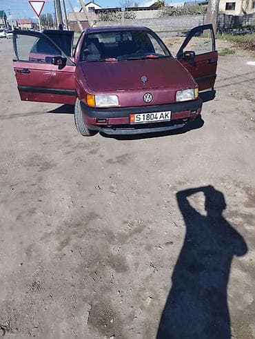 ct 200: Volkswagen Passat: 1988 г., 1.8 л, Механика, Бензин, Хэтчбэк — 3