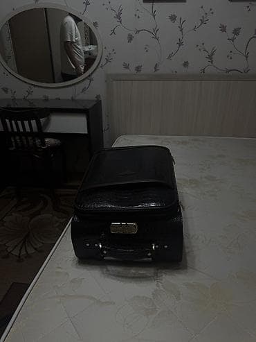 дарожный чемодан: Дорожный чемодан на колесах, компактный формат для ручной клади — 2
