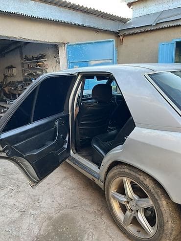 Унаа: Mercedes-Benz W124: 1990 г., 2.6 л, Автомат, Бензин, Седан — 1