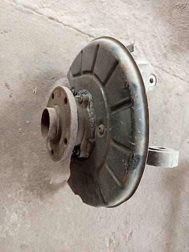 шпильки для колес: В6, правая, левая — 6