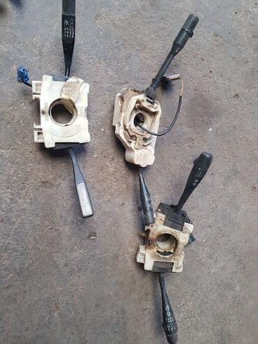 сколько стоят электронные часы: Nissan. Гитара, рычаг переключения света, дворников. Ниссан. См — 1