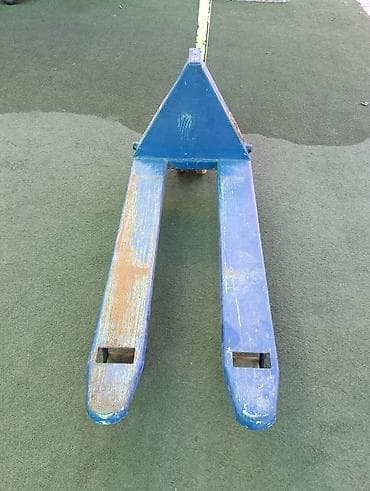 Ручная гидравлическая тележка (рохля) Macneill Engineering LTD, модель