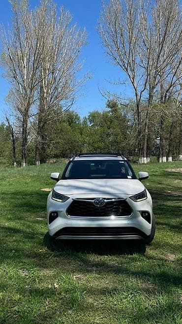 Toyota Highlander: 2021 г., 2.5 л, Автомат, Гибрид, Кроссовер — 2