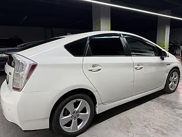 highlander 2012: Toyota Prius: 2010 г., 1.8 л, Автомат, Гибрид, Хэтчбэк — 4