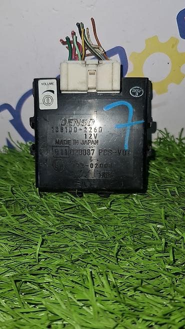 step rf3: Lexus RX300 2001 г. блок управления парктрониками — 1