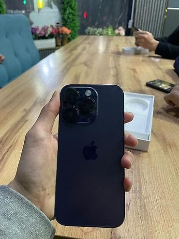Apple iPhone: IPhone 14 Pro, Б/у, 256 ГБ, Deep Purple, Коробка, 79 % — 1