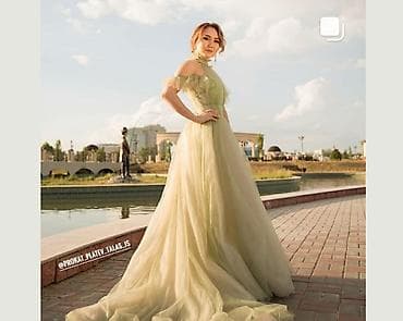 костюмы в аренду бишкек: Шикарное платье зелёного цвета со шлейфом, новое Живое фото Размер — 1