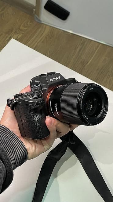 Техника и электроника: Беззеркальная полнокадровая камера Sony α7 III с объективом Ynlens — 5