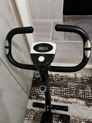 Спорт и хобби: Велотренажер компактный, магнитный - Тихий магнитный привод с плавным — 2