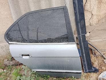 transporter multivan: Автозапчасти для седана: комплект из двух передних сидений и задней — 3