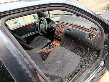 Mercedes-Benz E-Class: 1998 г., 2 л, Механика, Бензин, Седан — 3