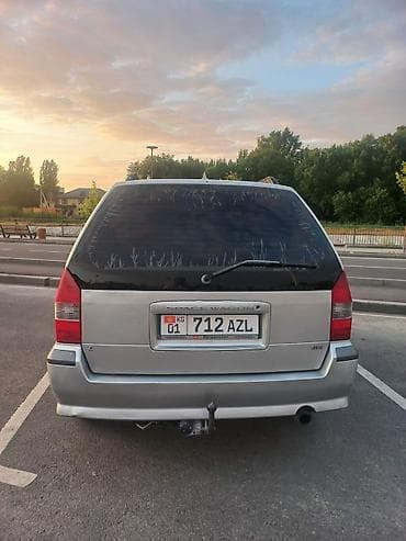 Mitsubishi Space Wagon: 2000 г., 2.4 л, Кол менен иштөөчү, Бензин, Универсал — 3