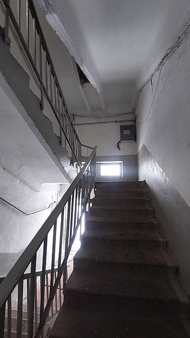 куплю 1 комнатную квартиру бишкек: 1 комната, 36 м², 105 серия, 2 этаж, Косметический ремонт — 9