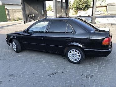 Toyota Corolla: 1990 г., 1.3 л, Автомат, Бензин, Седан — 2