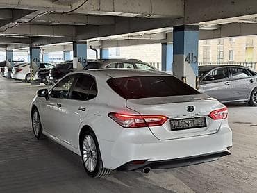 пушстарт: Toyota Camry: 2019 г., 2.5 л, Вариатор, Гибрид, Седан — 2