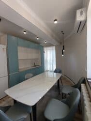 сдам 2 комнатную квартиру на длительный срок рядом джал бишкек: 3 комнаты, Собственник, Без подселения, С мебелью полностью — 2