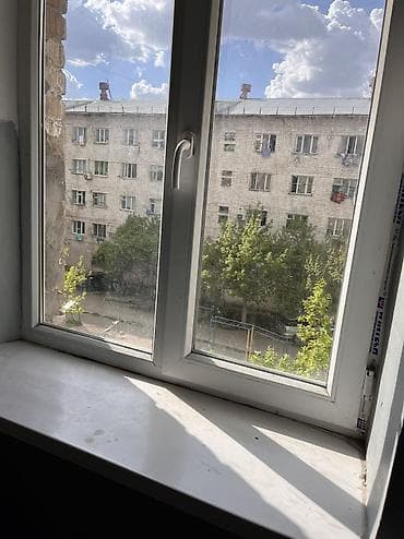 комна: 18 м², Без мебели — 4