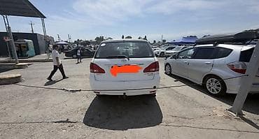 тоето пикник: Toyota Avensis Verso: 2002 г., Бензин, Минивэн — 4