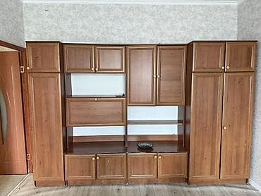 из латуни: БЕСПЛАТНО! СРОЧНО ЗАБИРАЙТЕ! Прихожая + гостиная стенка (набор из — 2