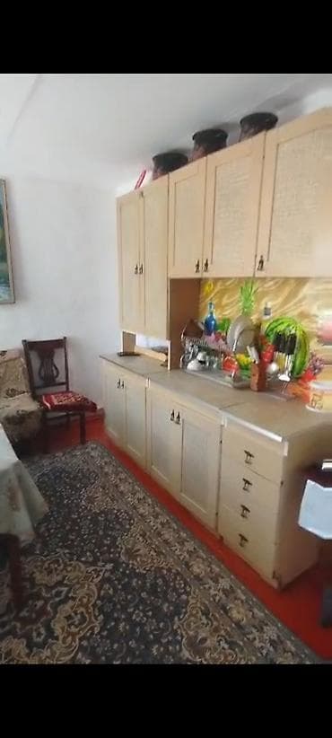 дубовый парк: Срочно продается двухэтажный дом со всеми удобствами, на первом этаже — 5