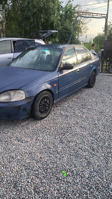 Продажа авто: Honda Civic: 2000 г., 1.5 л, Автомат, Бензин, Седан — 2