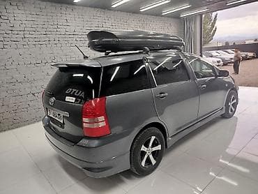 Продажа авто: Toyota WISH: 2004 г., Минивэн — 4