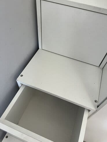 трехъярусный кровать: Двухъярусная детская кровать, Б/у, ЛДСП, цвет - Белый — 5