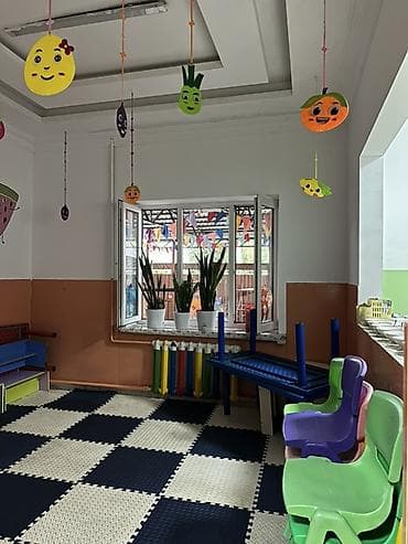 Детские сады, няни: Продается дом в Кызыл-Аскере, 200м2 на участке 5 соток. 2 этажа — 7