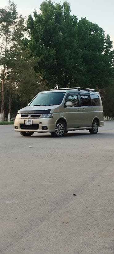 Honda Stepwgn: 2004 г., 2 л, Автомат, Бензин