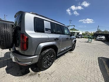 леопард 5: BYD FangChengBao Leopard 5: 2025 г., Гибрид — 5