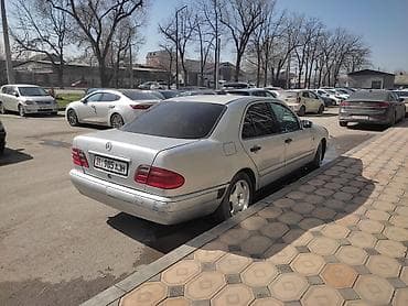 а 190: Mercedes-Benz E-Class: 1996 г., 2 л, Ручные, Бензин, Седан — 3