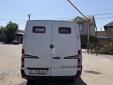 мерс 210 рул: Жеңил жүк ташуучу унаа, Mercedes-Benz, Стандарт, 3 т, Колдонулган — 6