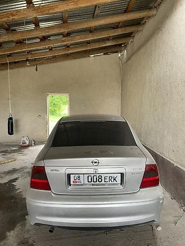 кия 3: Opel Vectra: 2000 г., 1.8 л, Автомат, Хэтчбэк — 3