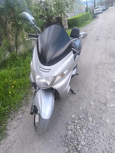 скутен: Макси-скутер Suzuki, 250 куб. см, Бензин, Б/у — 1