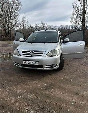 ровтер: Toyota Avensis Verso: 2003 г., 2 л, Автомат, Бензин, Минивэн — 3