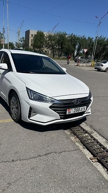 Продажа авто: Hyundai Avante: 2018 г., 1.6 л, Автомат, Газ, Седан — 6