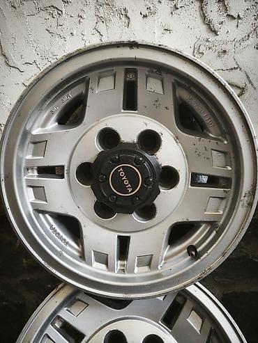 Диски: Литые Диски R 15 Toyota, Комплект, отверстий - 6 — 4