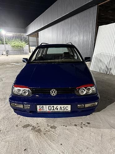 Volkswagen Golf: 1994 г., 1.6 л, Механика, Бензин, Универсал