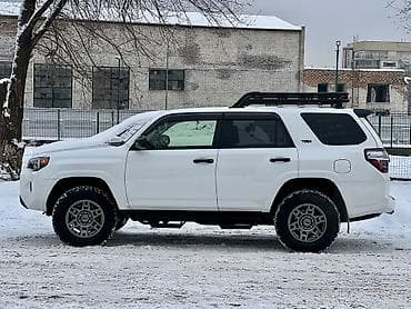 space runer: Toyota 4Runner: 2020 г., 4 л, Автомат, Бензин, Внедорожник — 6