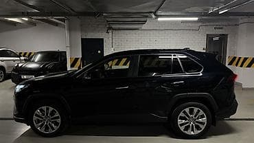 range rower: Toyota RAV4: 2023 г., 2 л, Автомат, Бензин, Кроссовер — 7