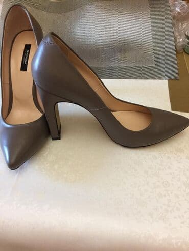 фирменная обувь из италии: 3 пары новых туфель! 1) Zara, р-р 40, удобная колодка. Цена 2500 — 6