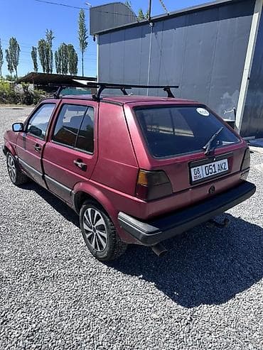 autopark kg: Volkswagen Golf: 1990 г., Хэтчбэк — 3