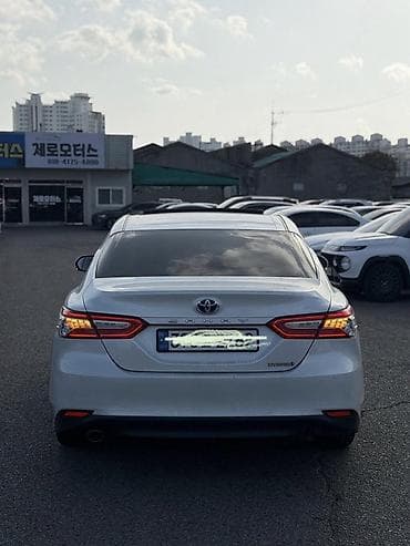 Продажа авто: Toyota Camry: 2019 г., 2.5 л, Вариатор, Гибрид, Седан — 4
