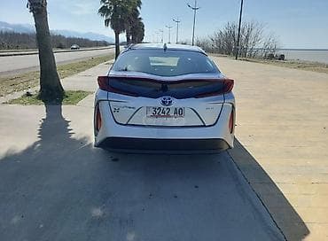 prius: Toyota Prius: 2020 г., Гибрид, Лифтбек — 2