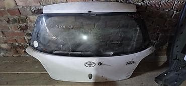 Транспорт: Крышка багажника Toyota, 2001 г., Б/у, Оригинал — 2