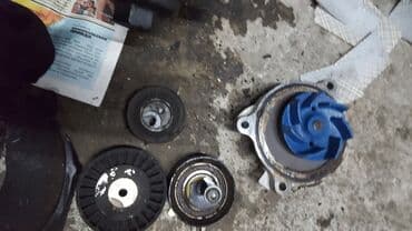 купить насос для повышения давления воды: Volkswagen LT 2003 год мотор 2.5 натяжные ролики помпа шкив — 2