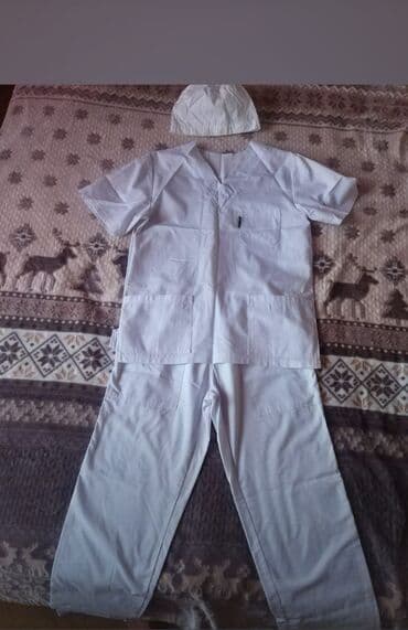 спортивный костюм лининг: Медицинский костюм почти новый, один раз одевала на конкурс, размер 44 — 1