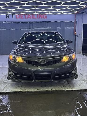 Toyota Camry: 2012 г., 2.5 л, Автомат, Бензин, Седан
